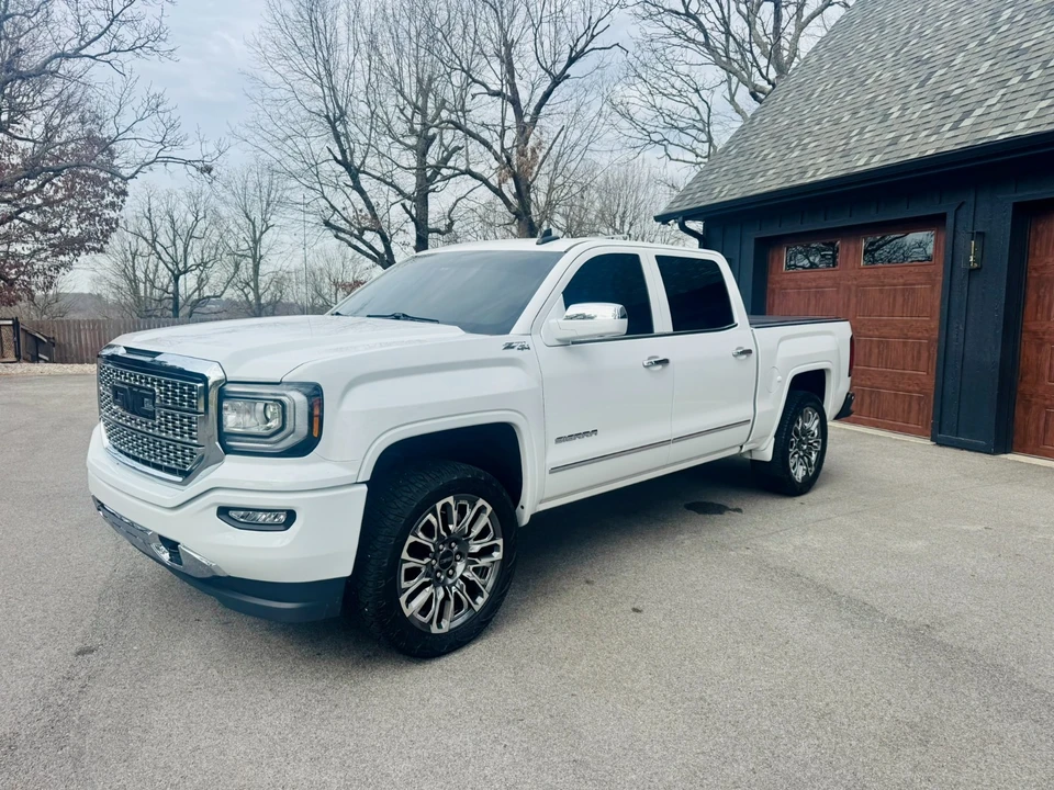 2018 GMC Sierra 4th Gen - Image 3 of 20