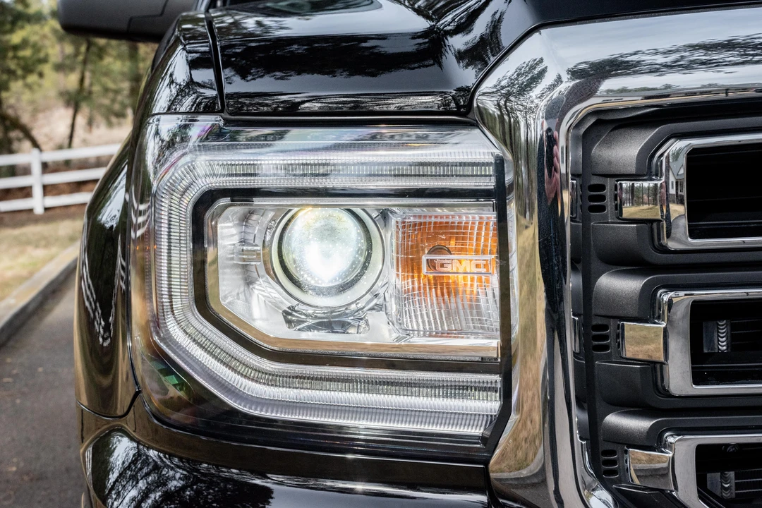 2018 GMC Sierra 3rd Gen - Image 11 of 31
