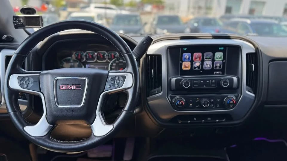 2018 GMC Sierra 4th Gen - Image 9 of 10