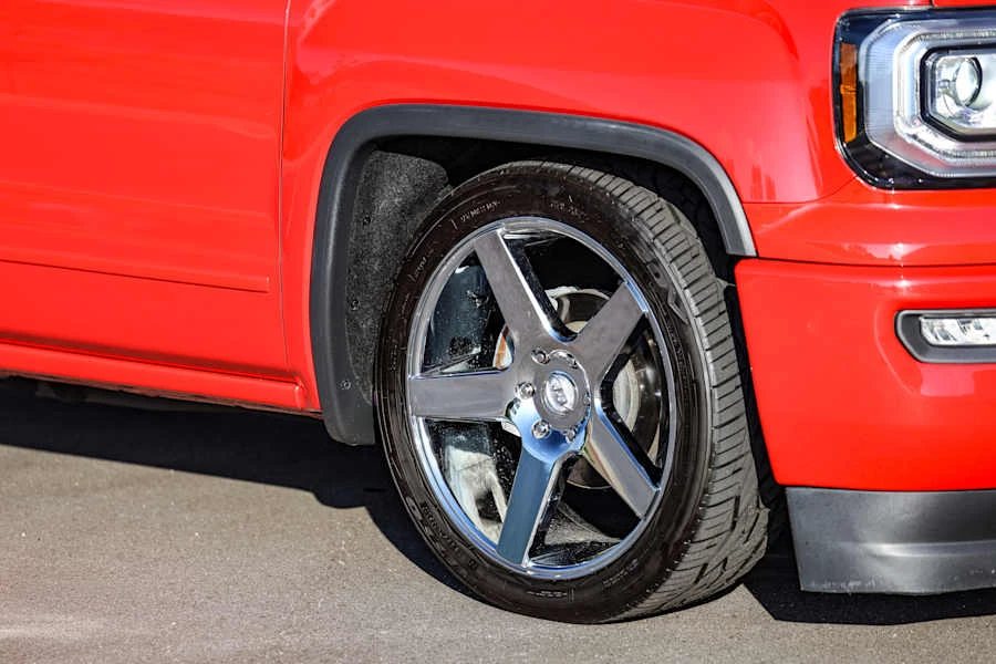 2018 GMC Sierra 4th Gen - Image 15 of 31