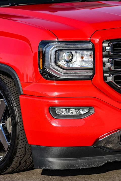 2018 GMC Sierra 4th Gen - Image 14 of 31