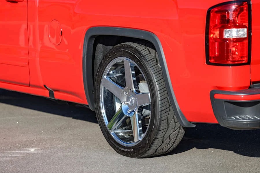 2018 GMC Sierra 4th Gen - Image 12 of 31