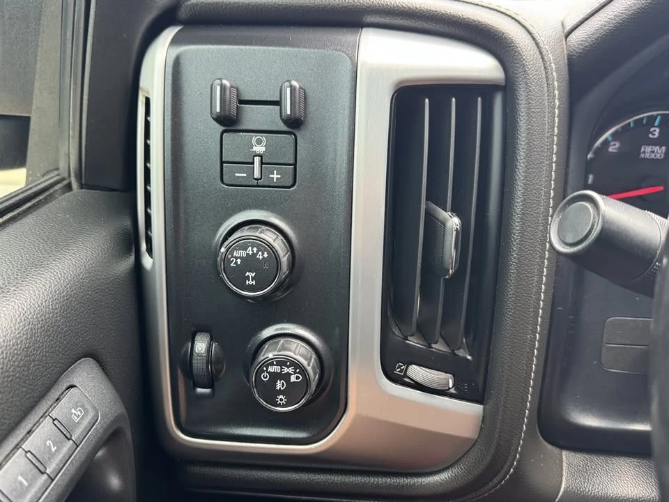 2018 GMC Sierra 4th Gen - Image 8 of 14