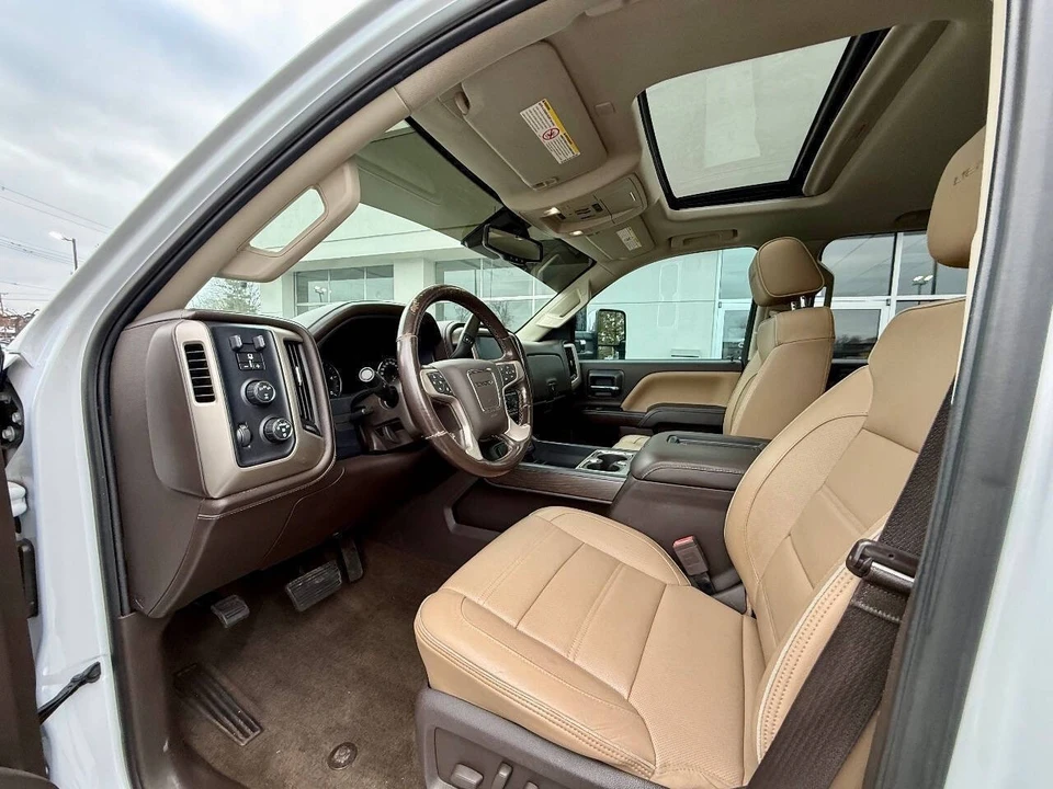 2018 GMC Sierra 3rd Gen - Image 9 of 21
