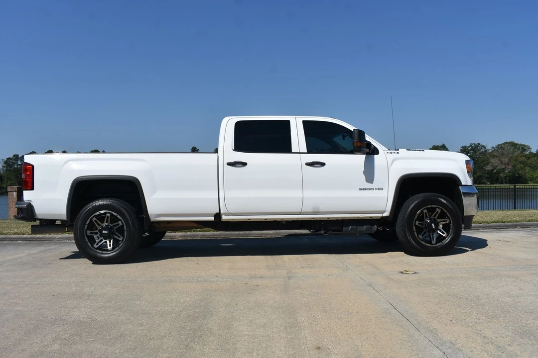 2018 GMC Sierra Heavy Duty 3rd Gen - Image 3 of 12