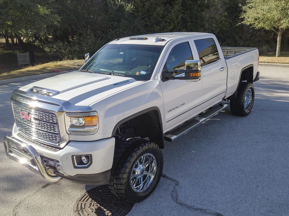 2018 GMC Sierra Heavy Duty 4th Gen - Image 3 of 4
