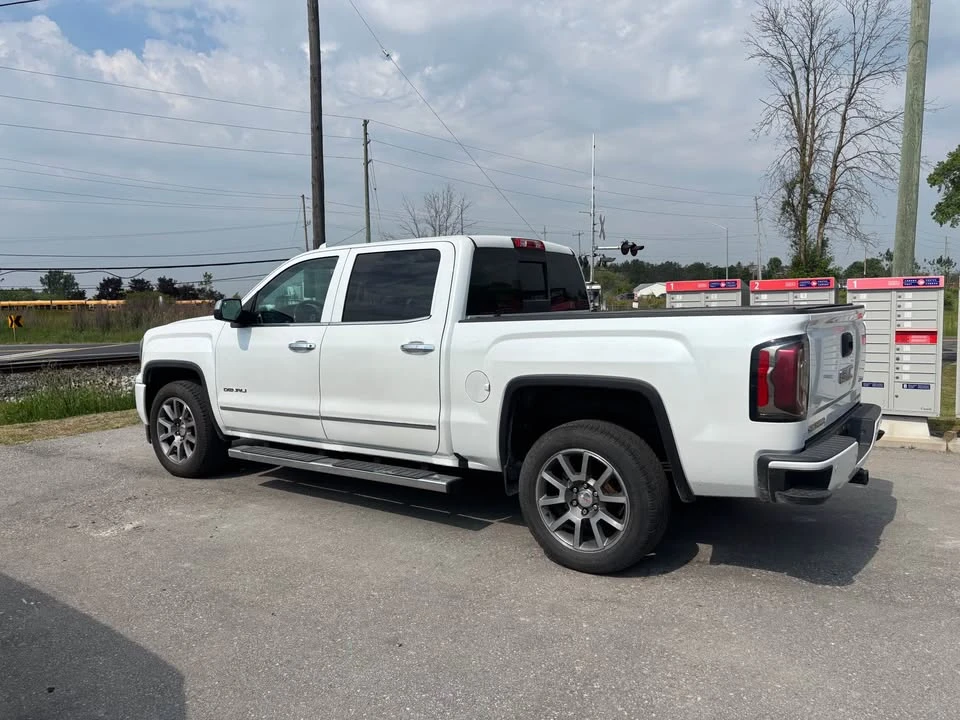 2018 GMC Sierra 4th Gen - Image 5 of 9