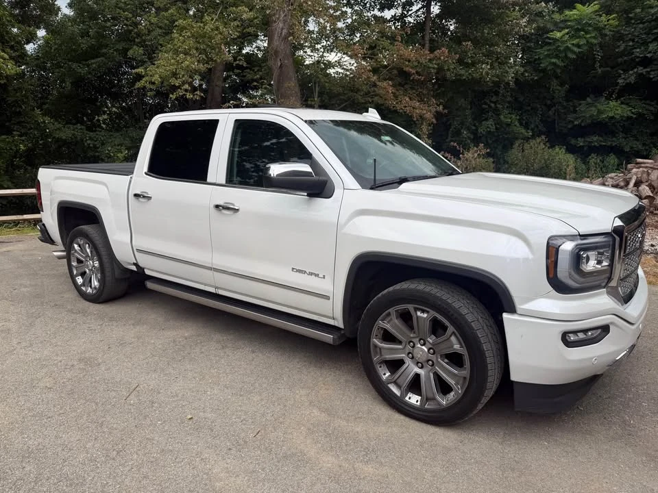 2018 GMC Sierra 4th Gen - Image 3 of 10