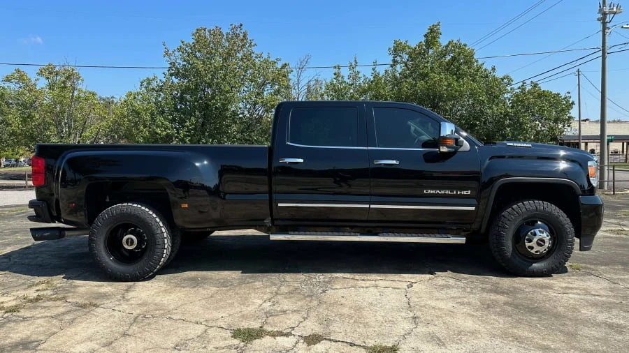 2018 GMC Sierra 4th Gen - Image 2 of 12