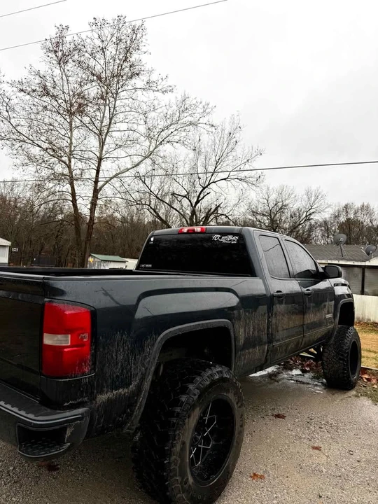 2018 GMC Sierra 4th Gen - Image 9 of 15