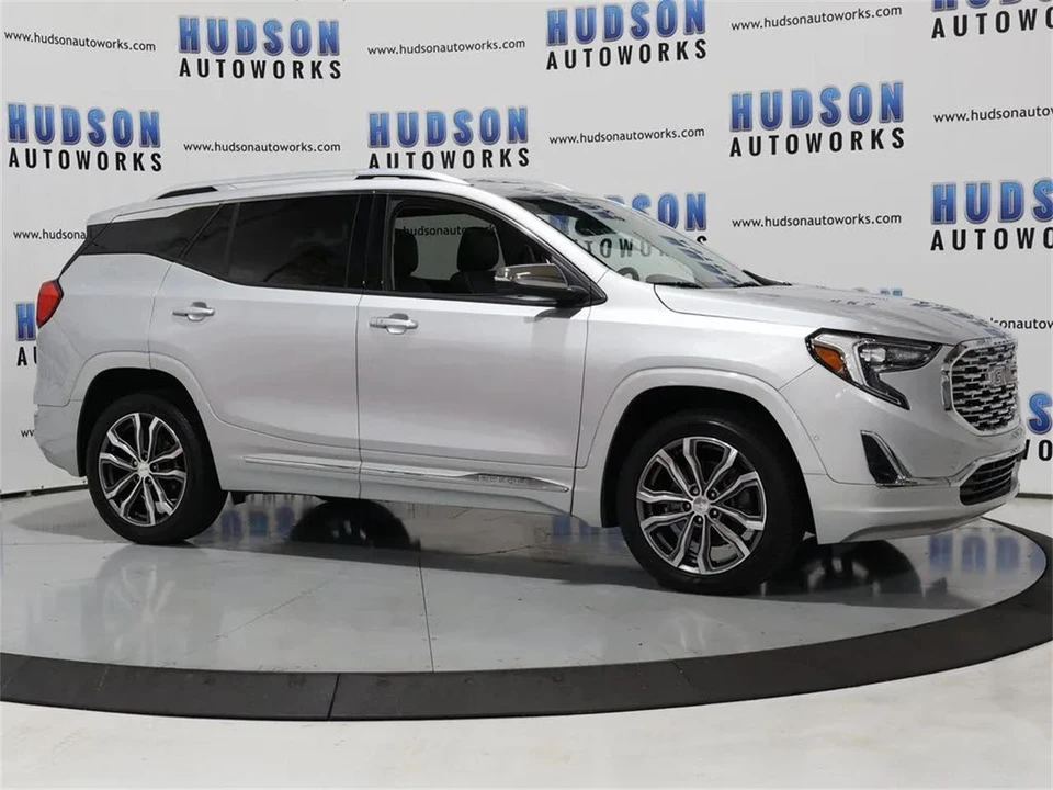 2018 GMC Terrain - Image 8 of 31