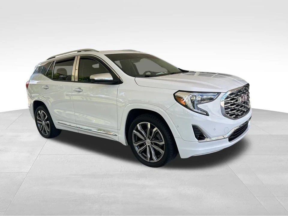 2018 GMC Terrain - Image 2 of 12