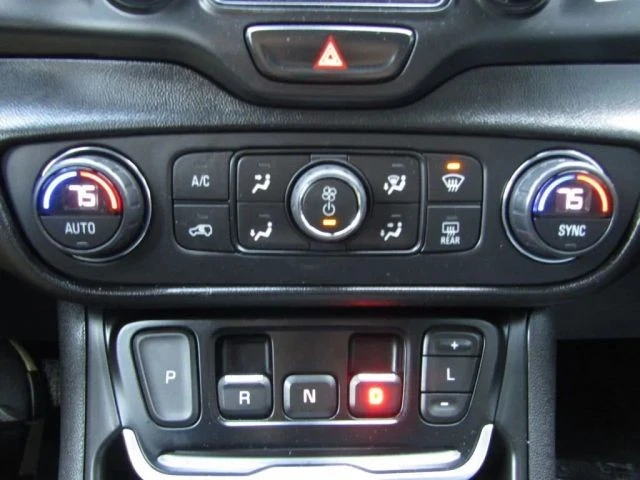 2018 GMC Terrain - Image 20 of 21