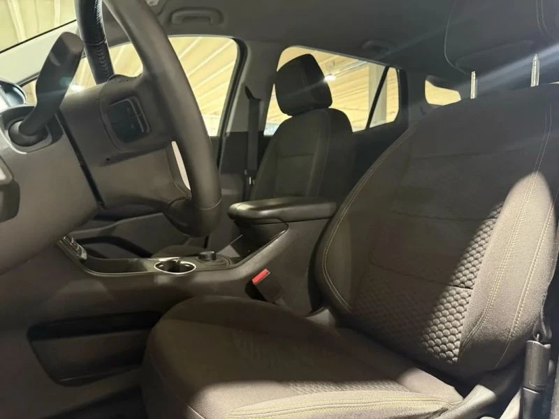 2018 GMC Terrain - Image 9 of 12