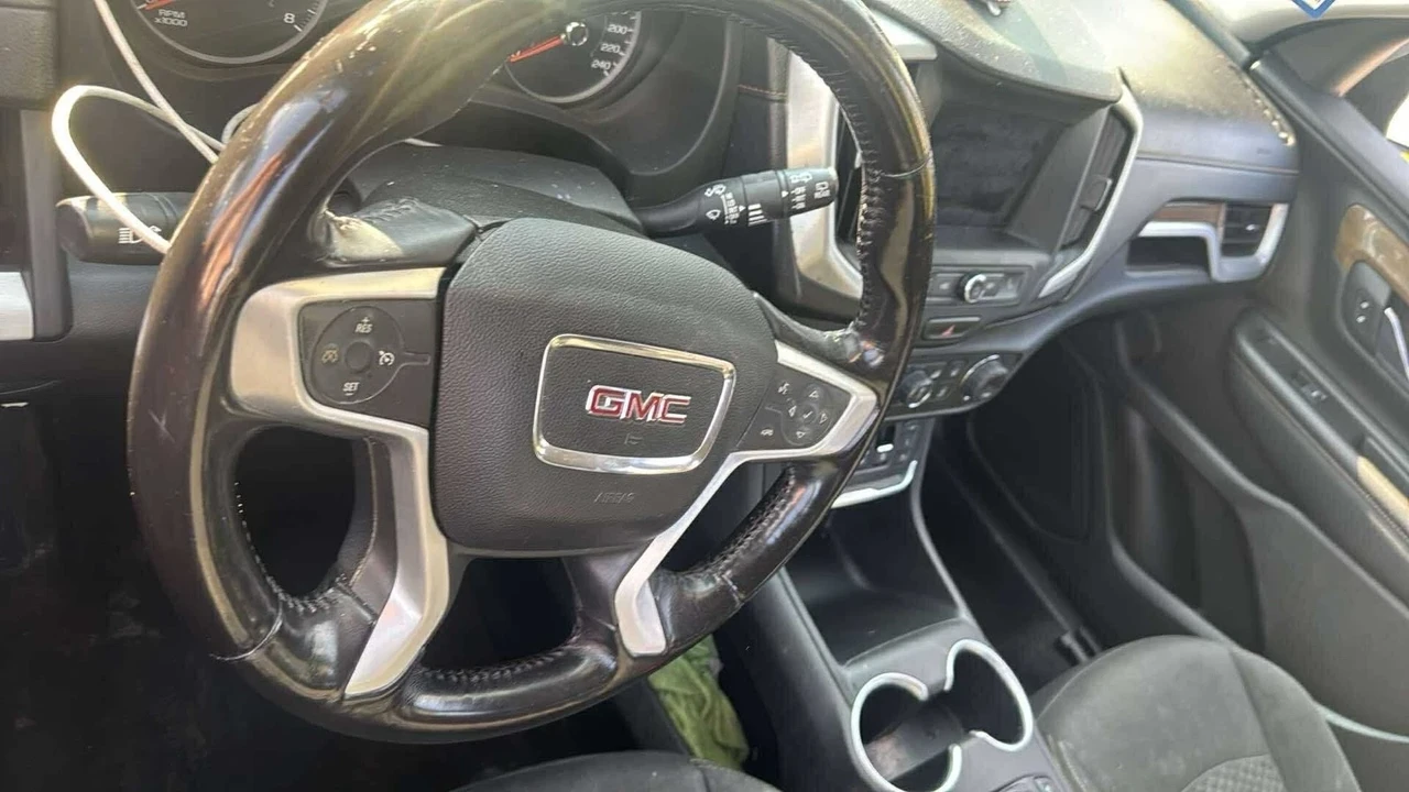 2018 GMC Terrain - Image 18 of 21