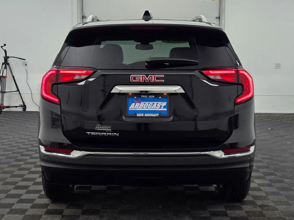 2018 GMC Terrain - Image 11 of 12