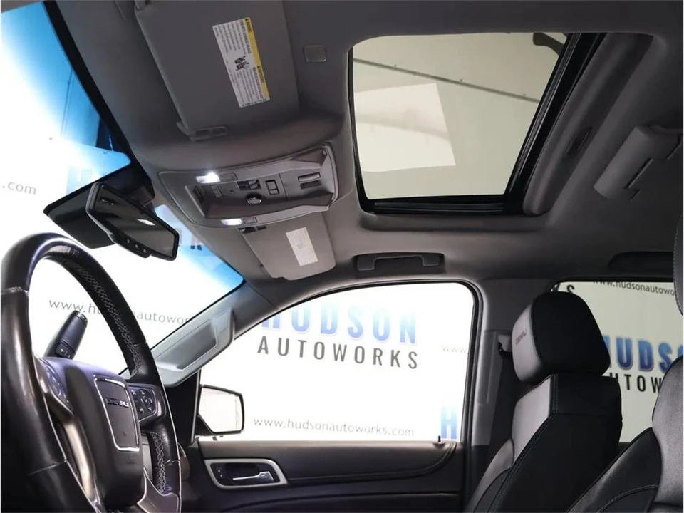2018 GMC Yukon 4th Gen - Image 28 of 31