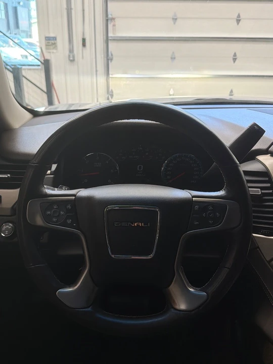 2018 GMC Yukon 4th Gen - Image 10 of 21