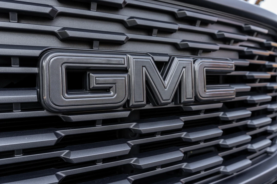2018 GMC Yukon 4th Gen - Image 15 of 31