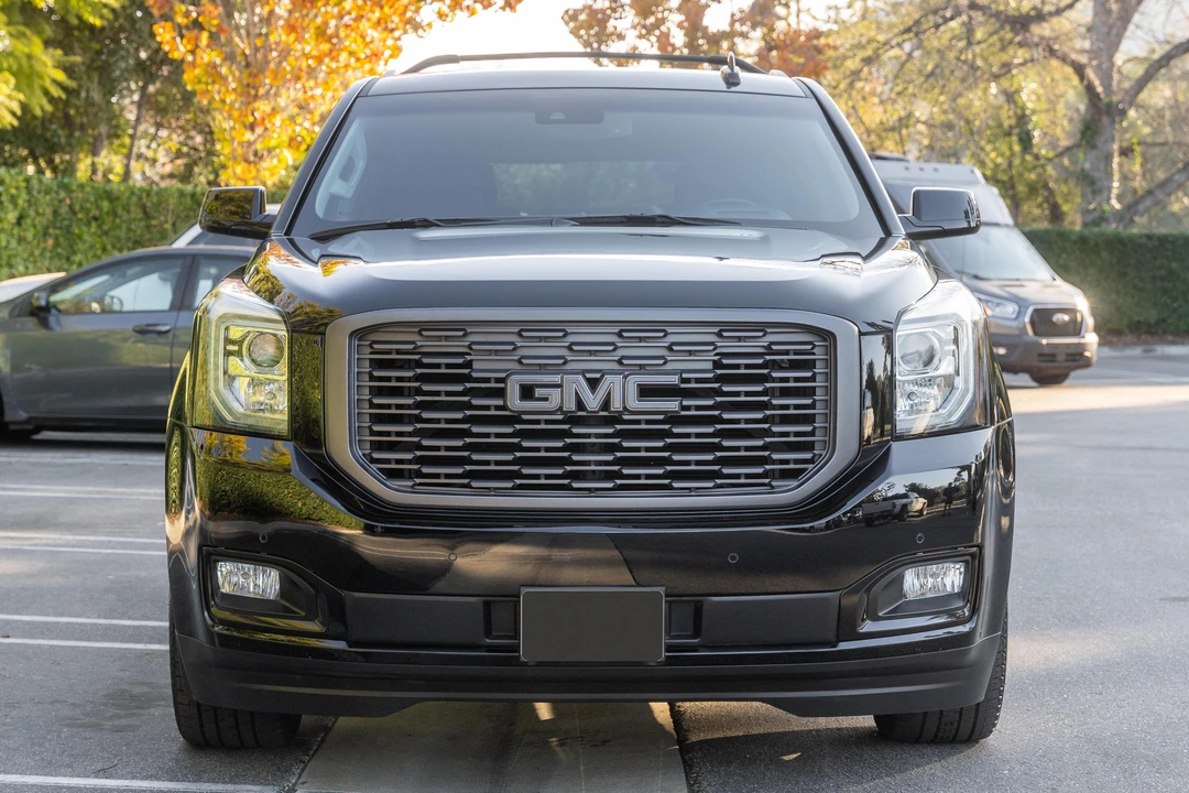 2018 GMC Yukon 4th Gen - Image 2 of 31