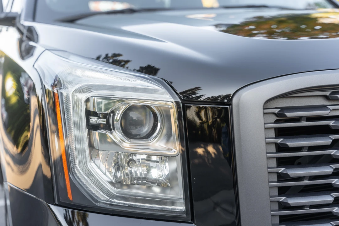 2018 GMC Yukon 4th Gen - Image 11 of 31