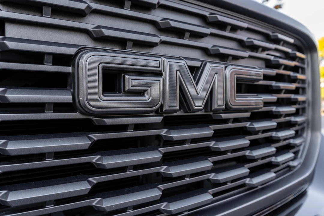 2018 GMC Yukon 4th Gen - Image 14 of 31