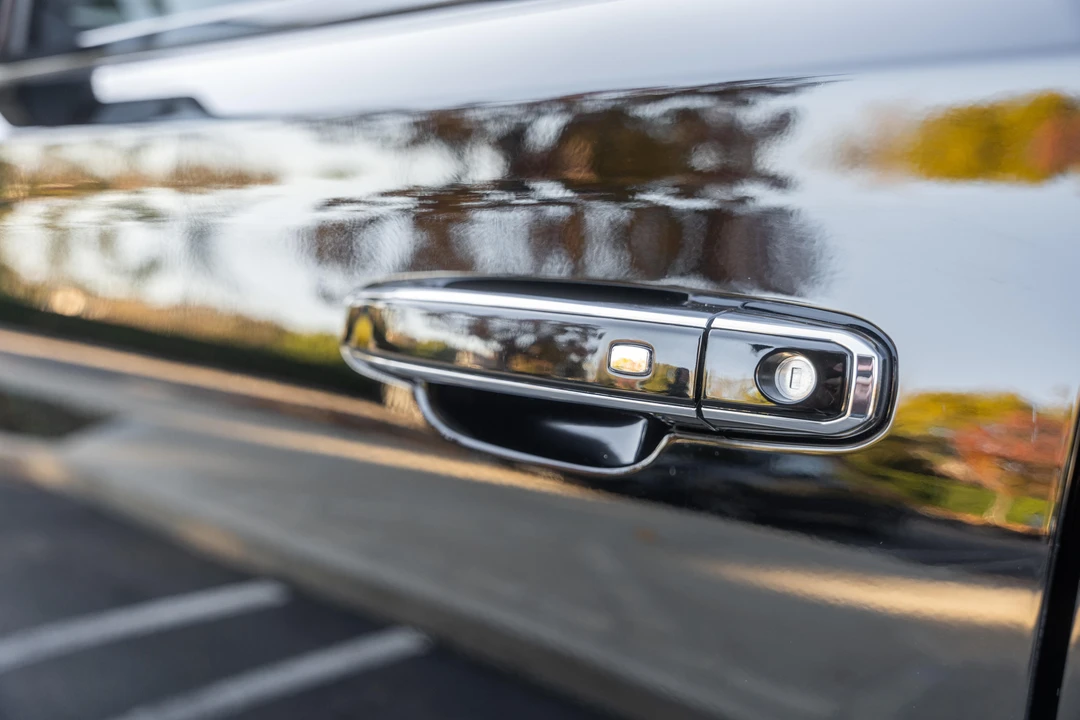 2018 GMC Yukon 4th Gen - Image 21 of 31