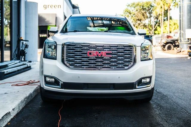 2018 GMC Yukon 4th Gen - Image 2 of 21