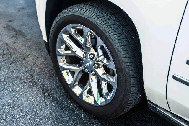 2018 GMC Yukon 4th Gen - Image 7 of 21