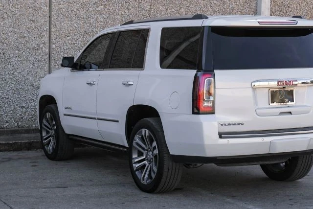 2018 GMC Yukon 5th Gen - Image 14 of 21