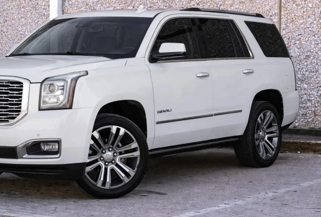 2018 GMC Yukon 5th Gen - Image 7 of 21