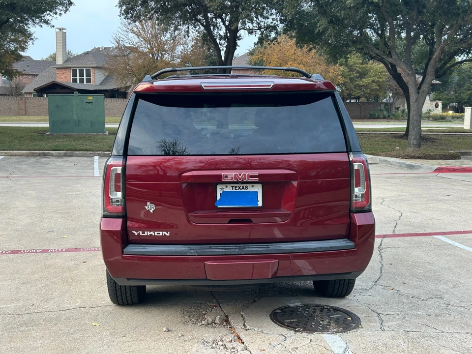 2018 GMC Yukon 4th Gen - Image 4 of 17