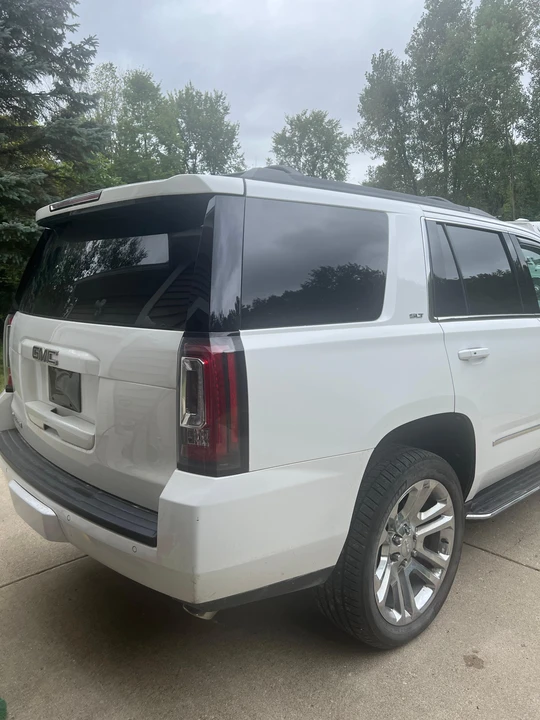 2018 GMC Yukon 4th Gen - Image 25 of 31
