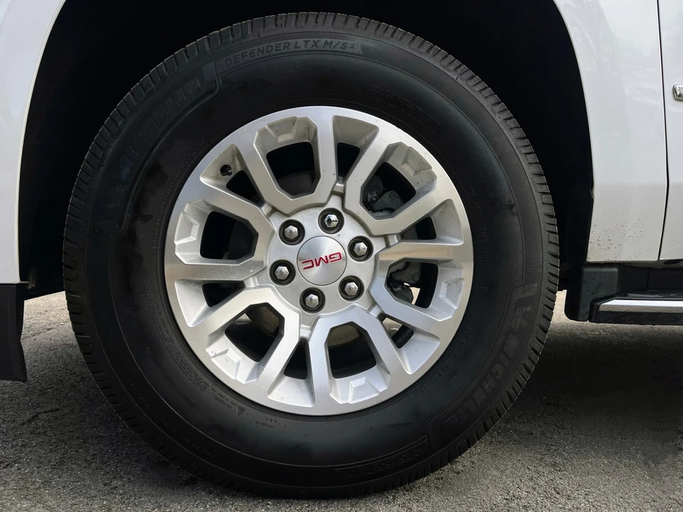 2018 GMC Yukon 4th Gen - Image 10 of 12