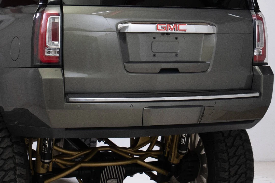2018 GMC Yukon 4th Gen - Image 15 of 21
