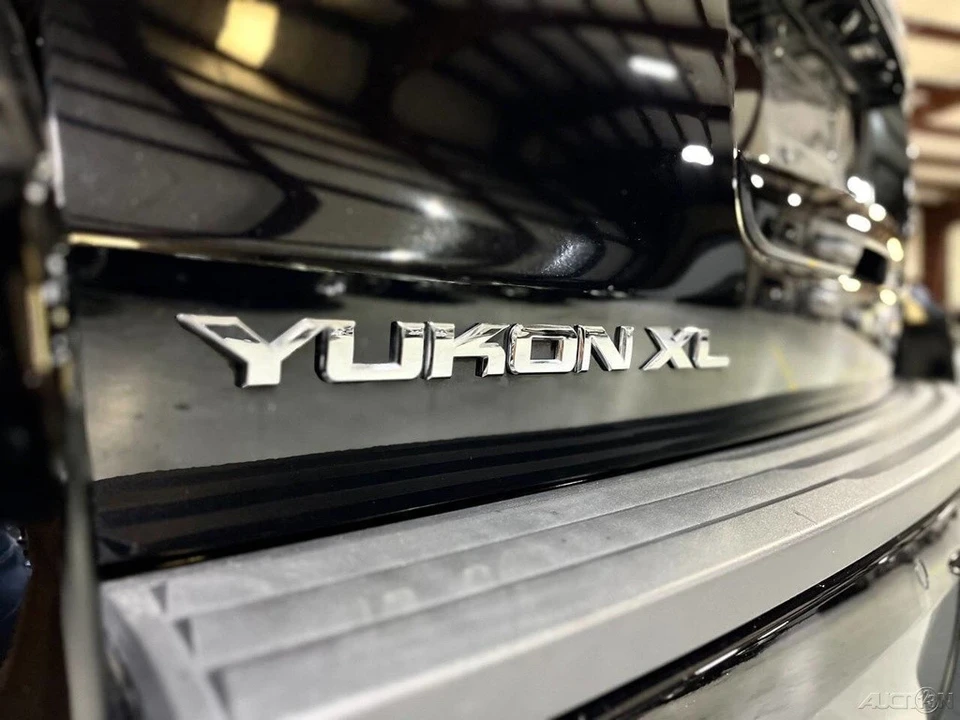 2018 GMC Yukon 4th Gen - Image 11 of 21