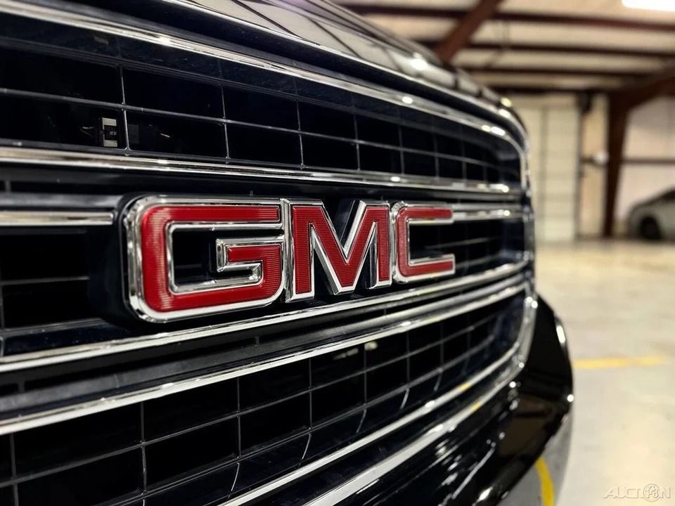 2018 GMC Yukon 4th Gen - Image 5 of 21