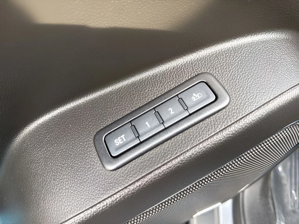 2018 GMC Yukon 4th Gen - Image 11 of 21