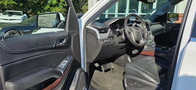 2018 GMC Yukon 4th Gen - Image 9 of 19