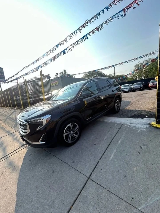 2018 GMC Terrain - Image 2 of 11