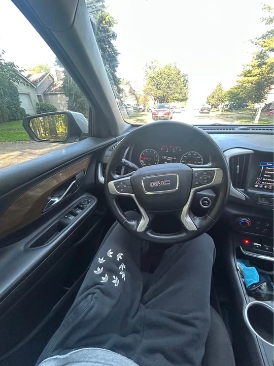 2018 GMC Terrain - Image 9 of 11