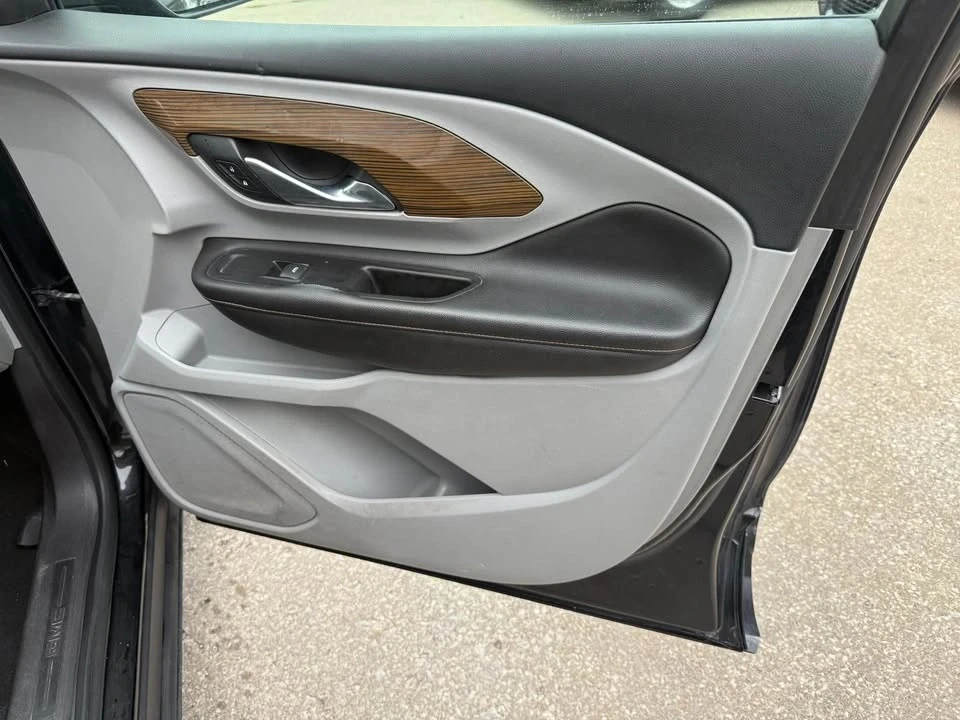 2018 GMC Terrain - Image 9 of 16