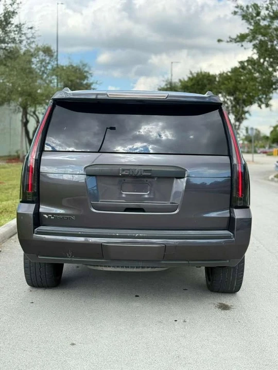 2018 GMC Yukon 5th Gen - Image 5 of 12