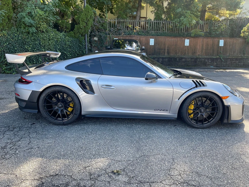 2018 Porsche 991 GT2 RS - Image 4 of 13