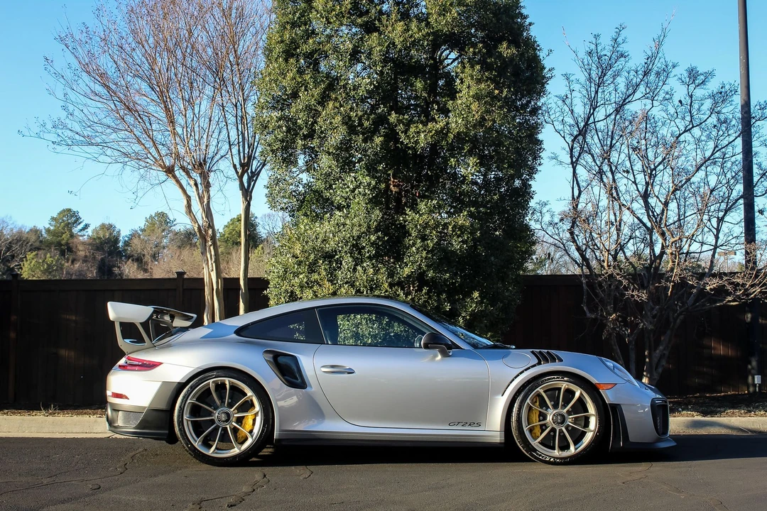2018 Porsche 991 GT2 RS - Image 6 of 29
