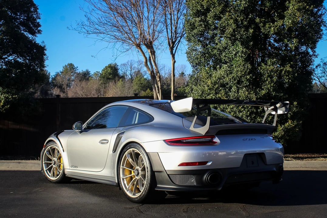 2018 Porsche 991 GT2 RS - Image 3 of 29