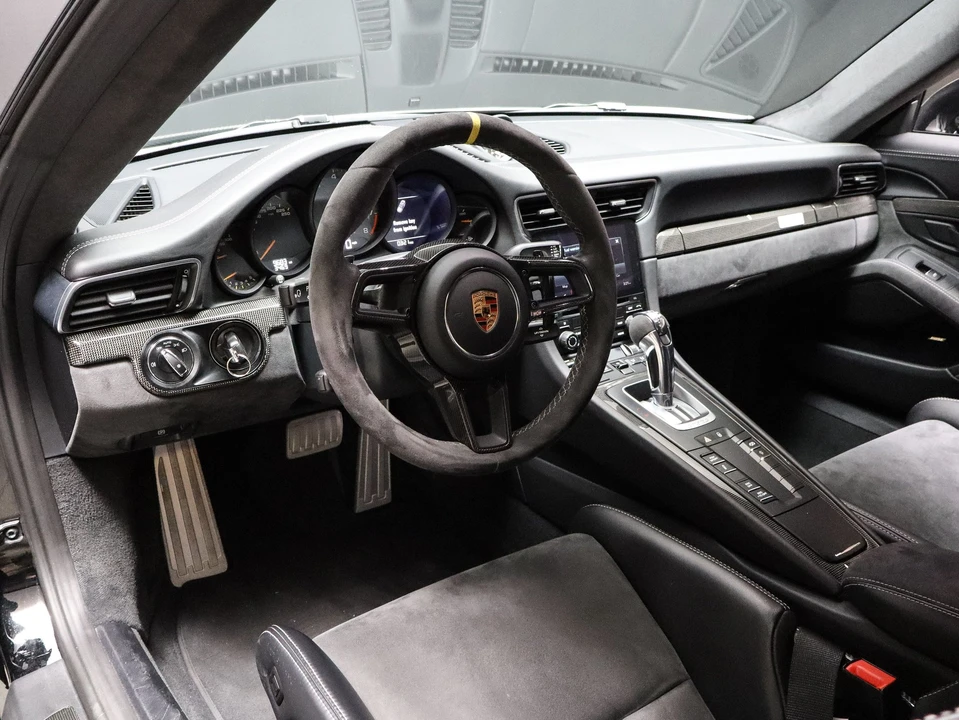 2018 Porsche 991 GT2 RS - Image 9 of 16