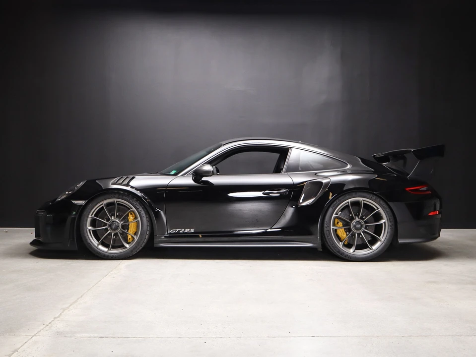 2018 Porsche 991 GT2 RS - Image 3 of 16