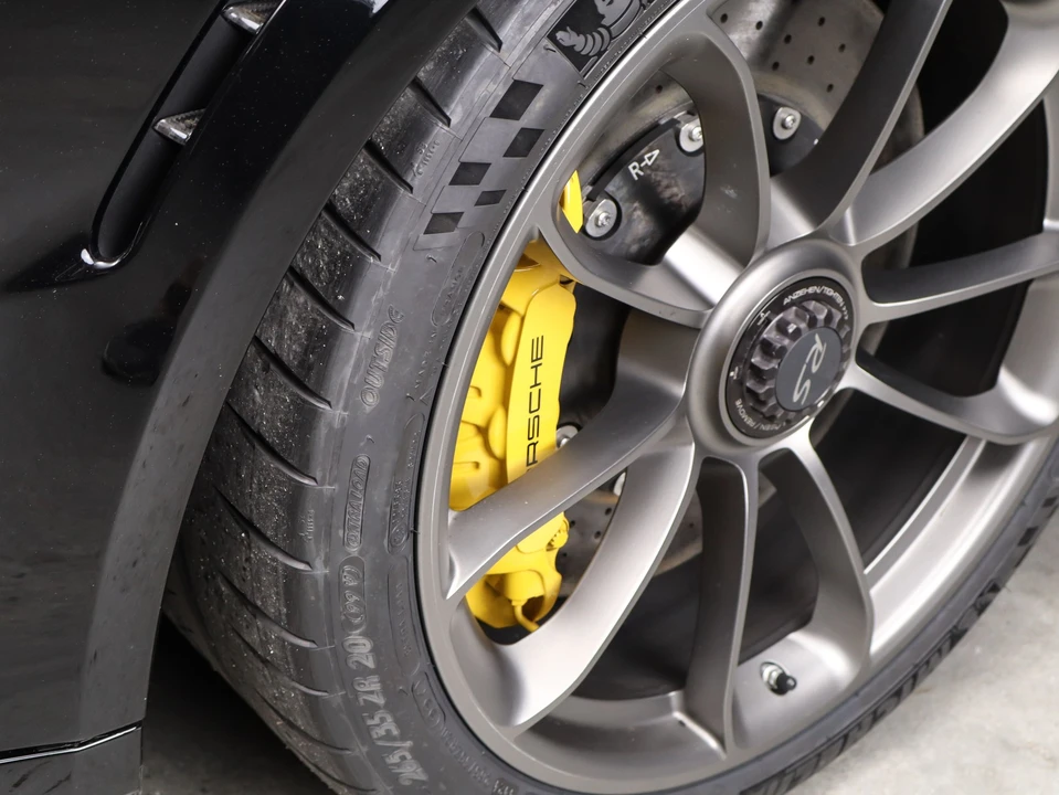 2018 Porsche 991 GT2 RS - Image 15 of 16