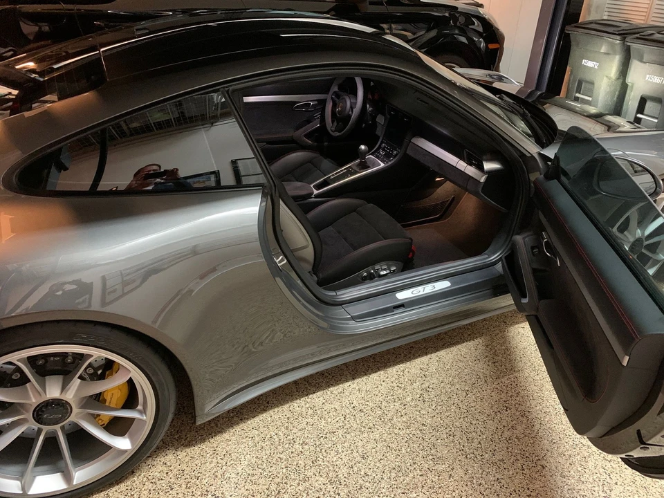 2018 Porsche 991 GT3 - Image 3 of 3